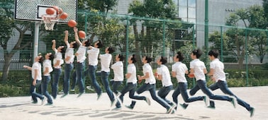 Slika – 4K Handycam® AX53 s Exmor R® CMOS senzorom